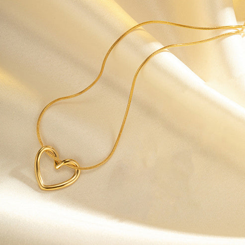 Elegant Gold Heart Pendant Necklace for Women | Minimal Love Chain Jewelry