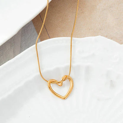 Elegant Gold Heart Pendant Necklace for Women | Minimal Love Chain Jewelry